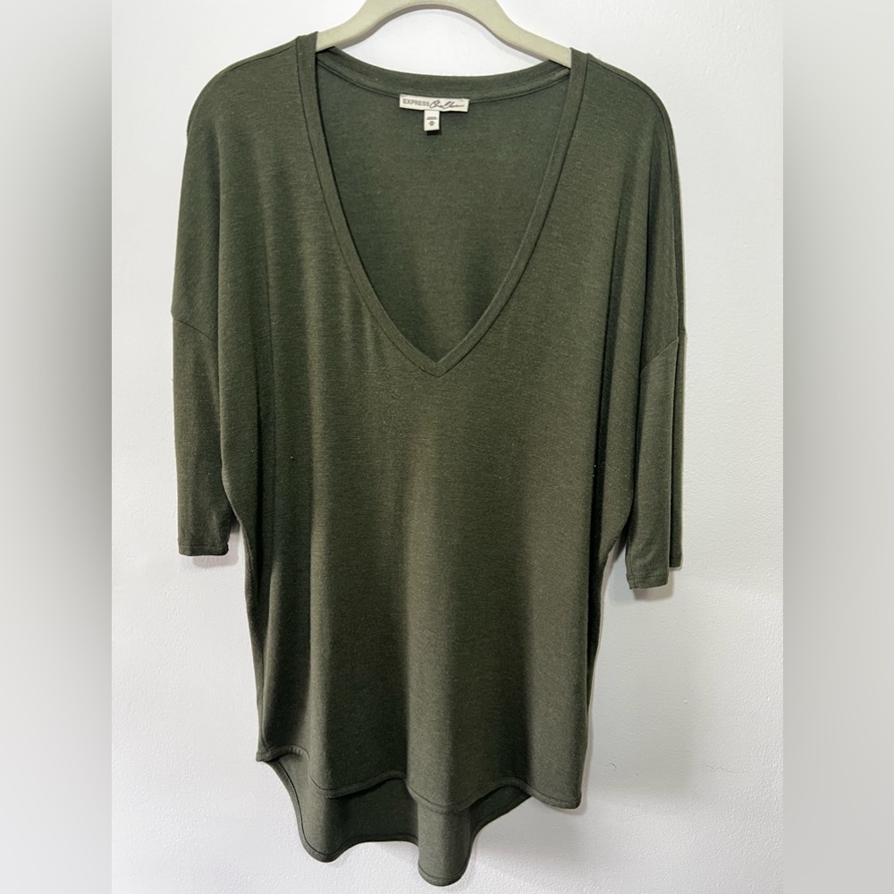 Express, one-eleven comfort collection, army green 3/4 sleeve, M